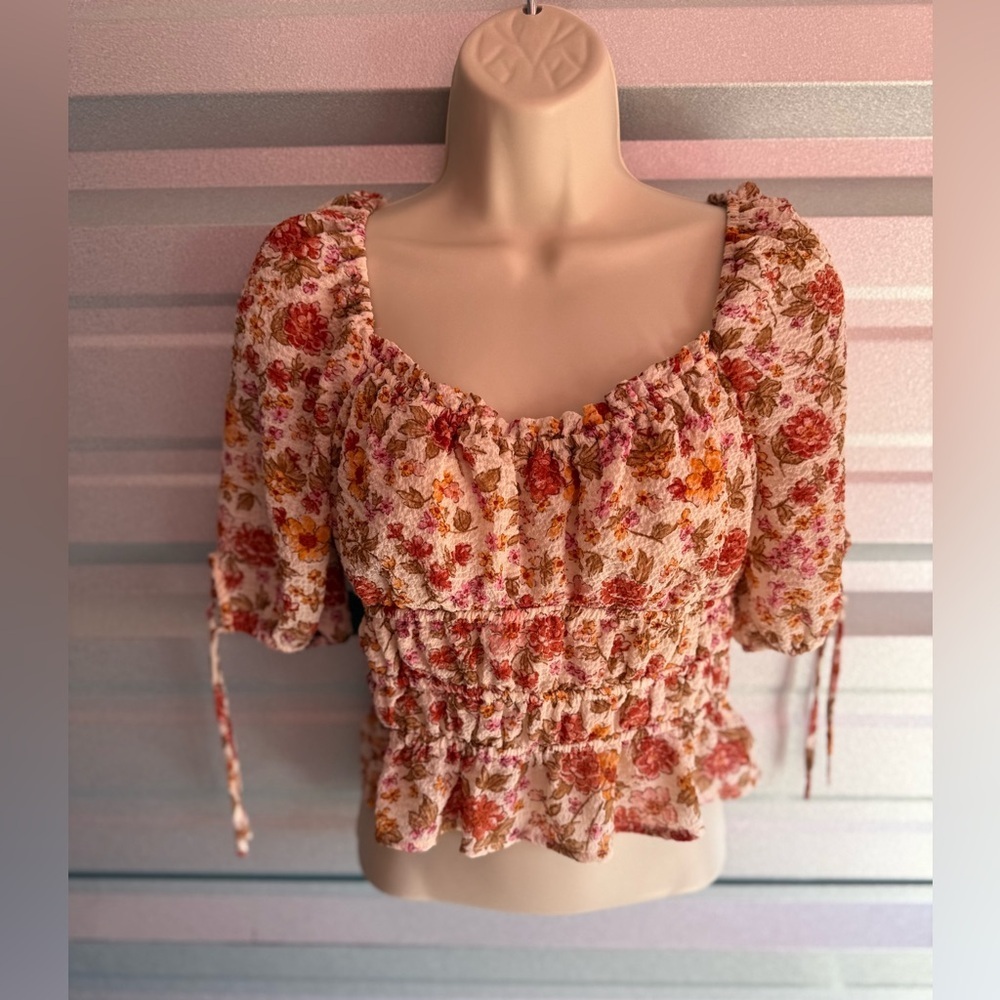 Women’s LUSH Jax Cropped Boho Floral Puff Sleeve Blouse Size Small - Picture 5 of 11